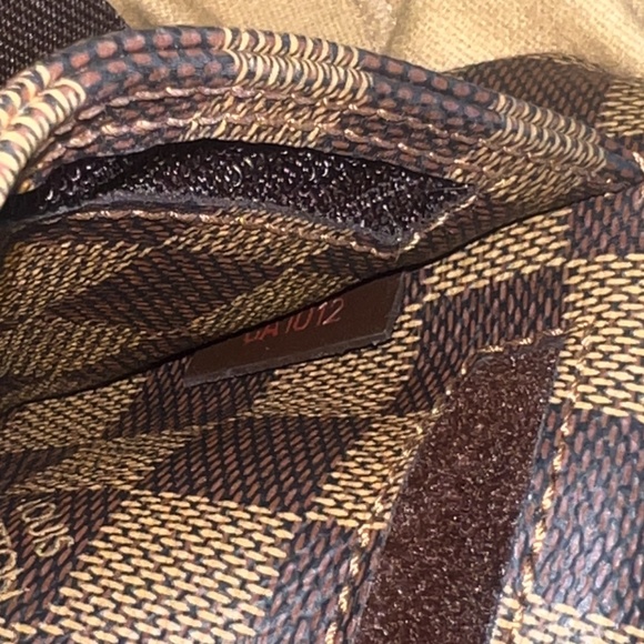 LOUIS VUITTON Damier Ebene Geronimos Belt Bag - Picture 6 of 6